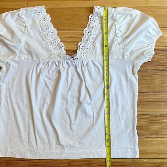 J. Crew Eyelet top with puff sleeves. Size M. - Picture 10 of 12